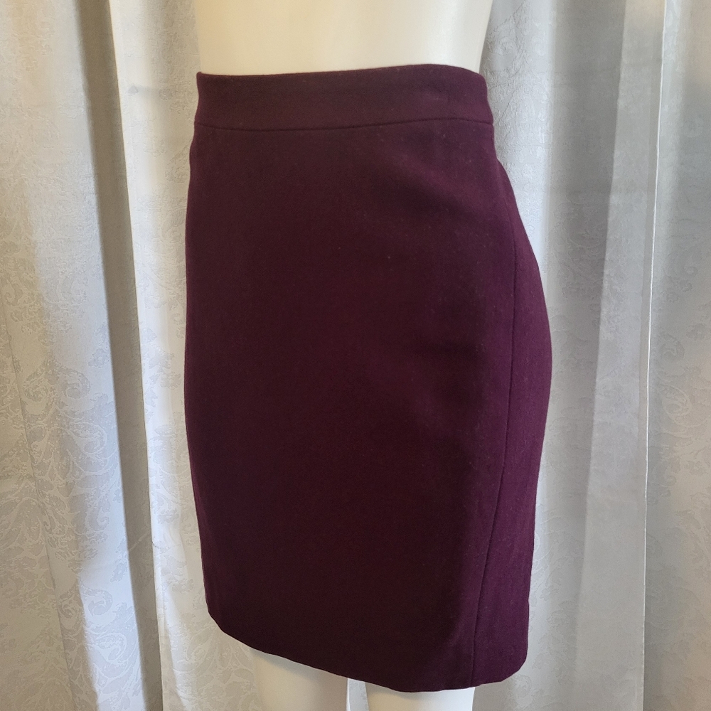 J. Crew Women The Pencil Mini Skirt, Size 6, Purple, Career, Wool, Classic